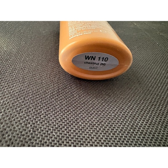 Clinique Beyond Perfecting Foundation + Concealer WN110 Chestnut Beige - Picture 2 of 4